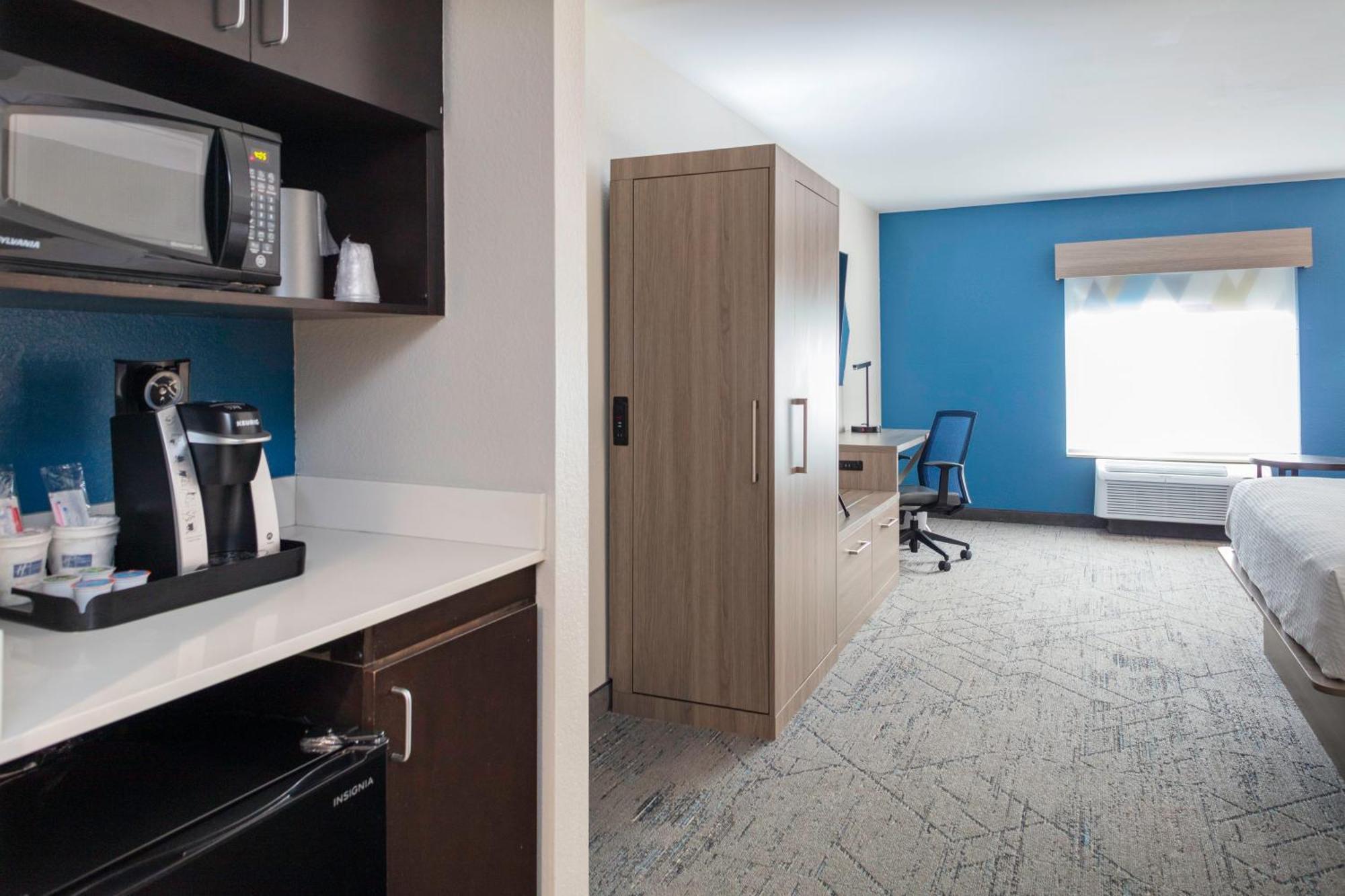 Holiday Inn Express & Suites Roanoke Rapids By Ihg Exteriör bild
