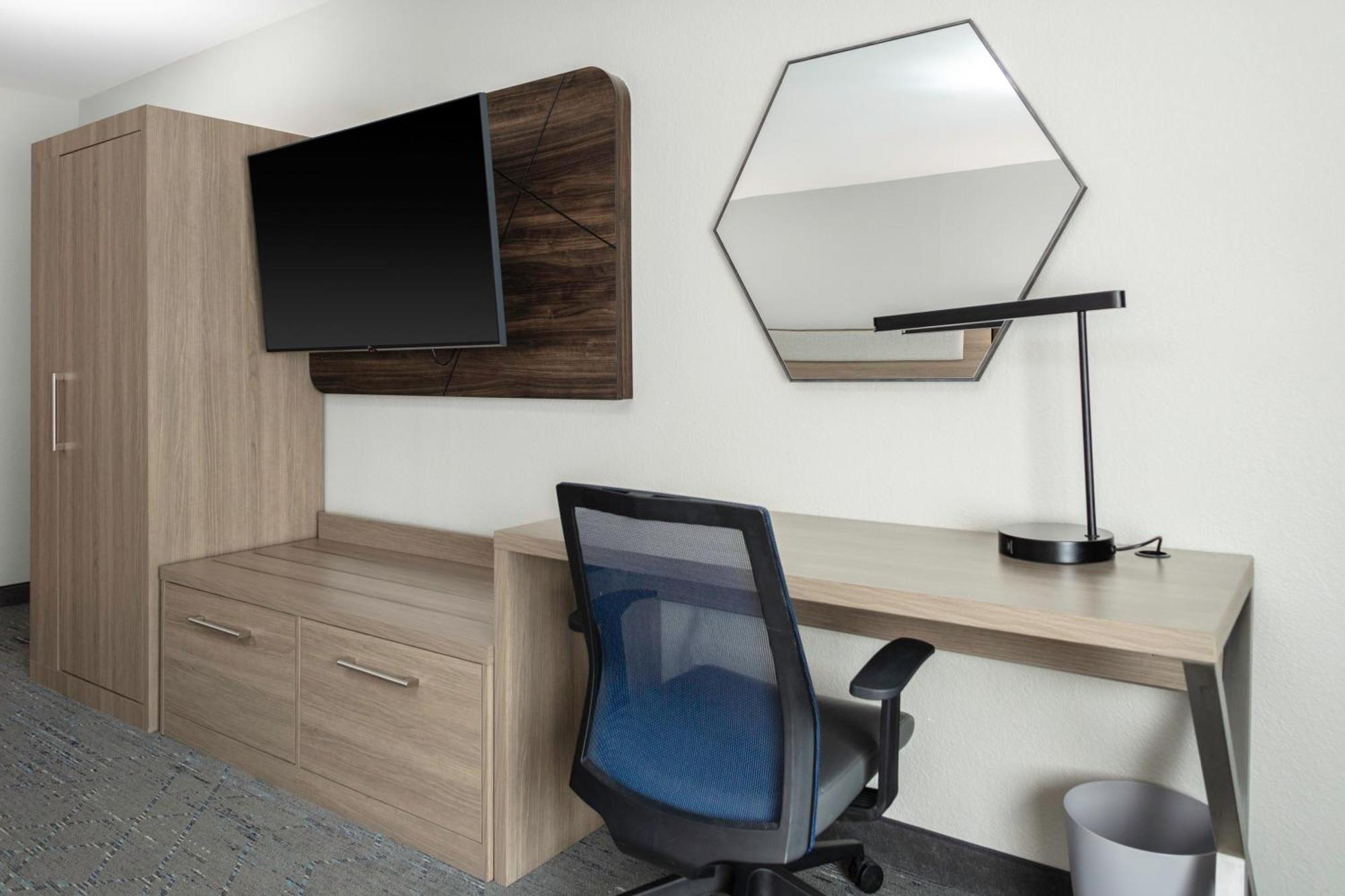 Holiday Inn Express & Suites Roanoke Rapids By Ihg Exteriör bild