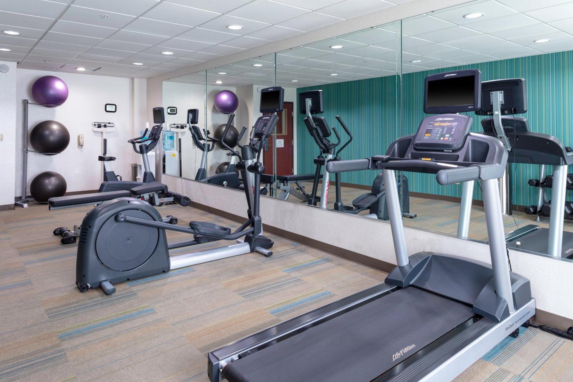 Holiday Inn Express & Suites Roanoke Rapids By Ihg Exteriör bild