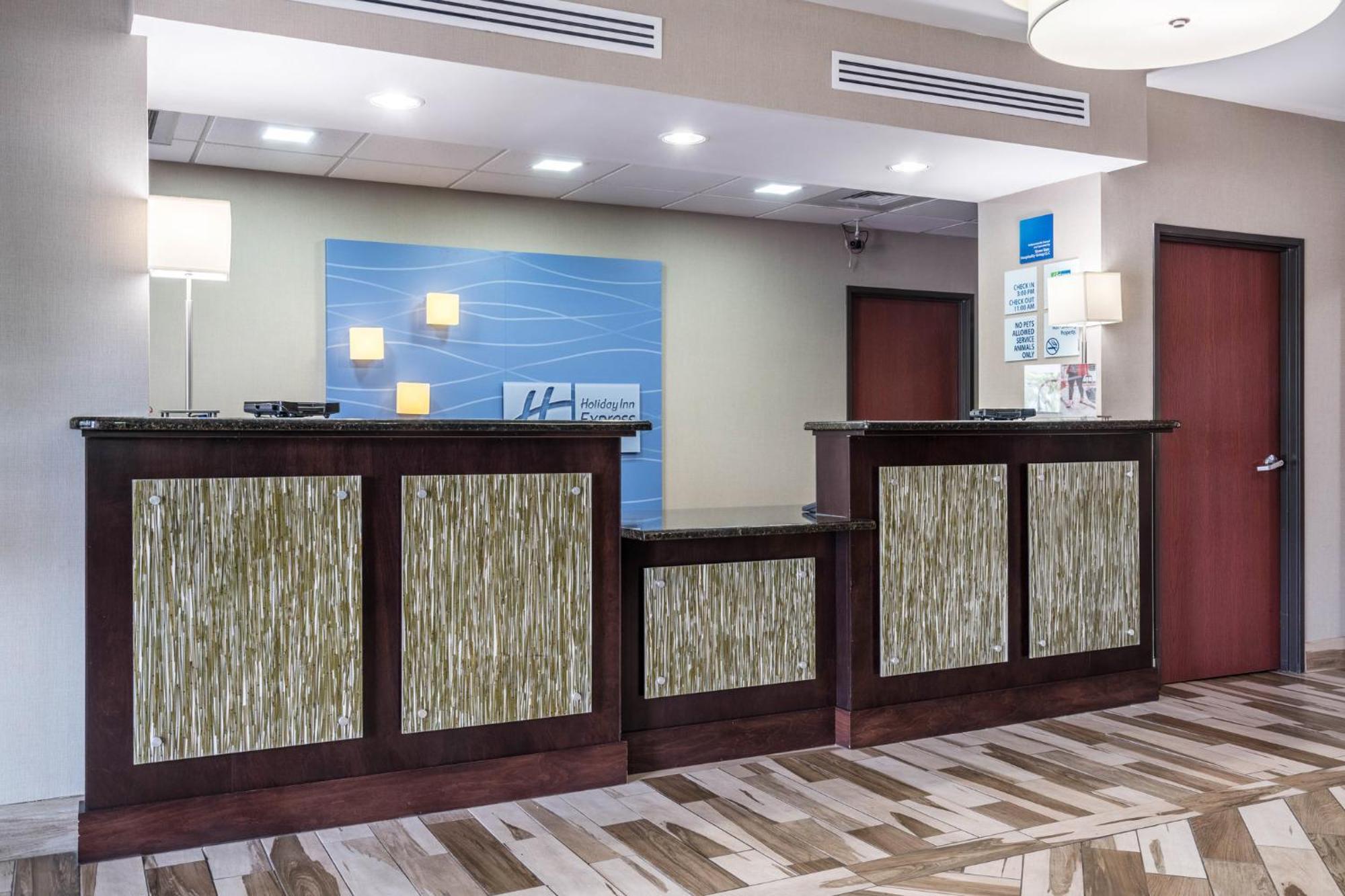 Holiday Inn Express & Suites Roanoke Rapids By Ihg Exteriör bild
