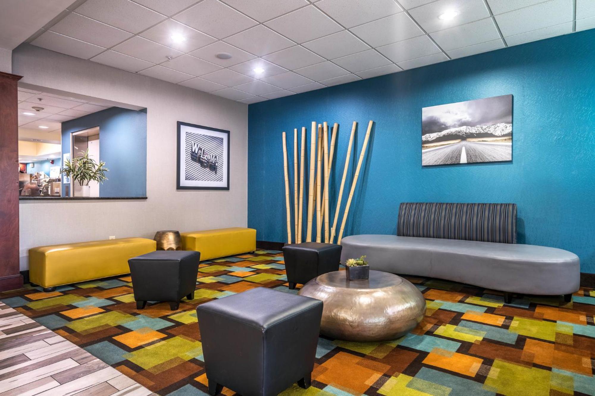 Holiday Inn Express & Suites Roanoke Rapids By Ihg Exteriör bild