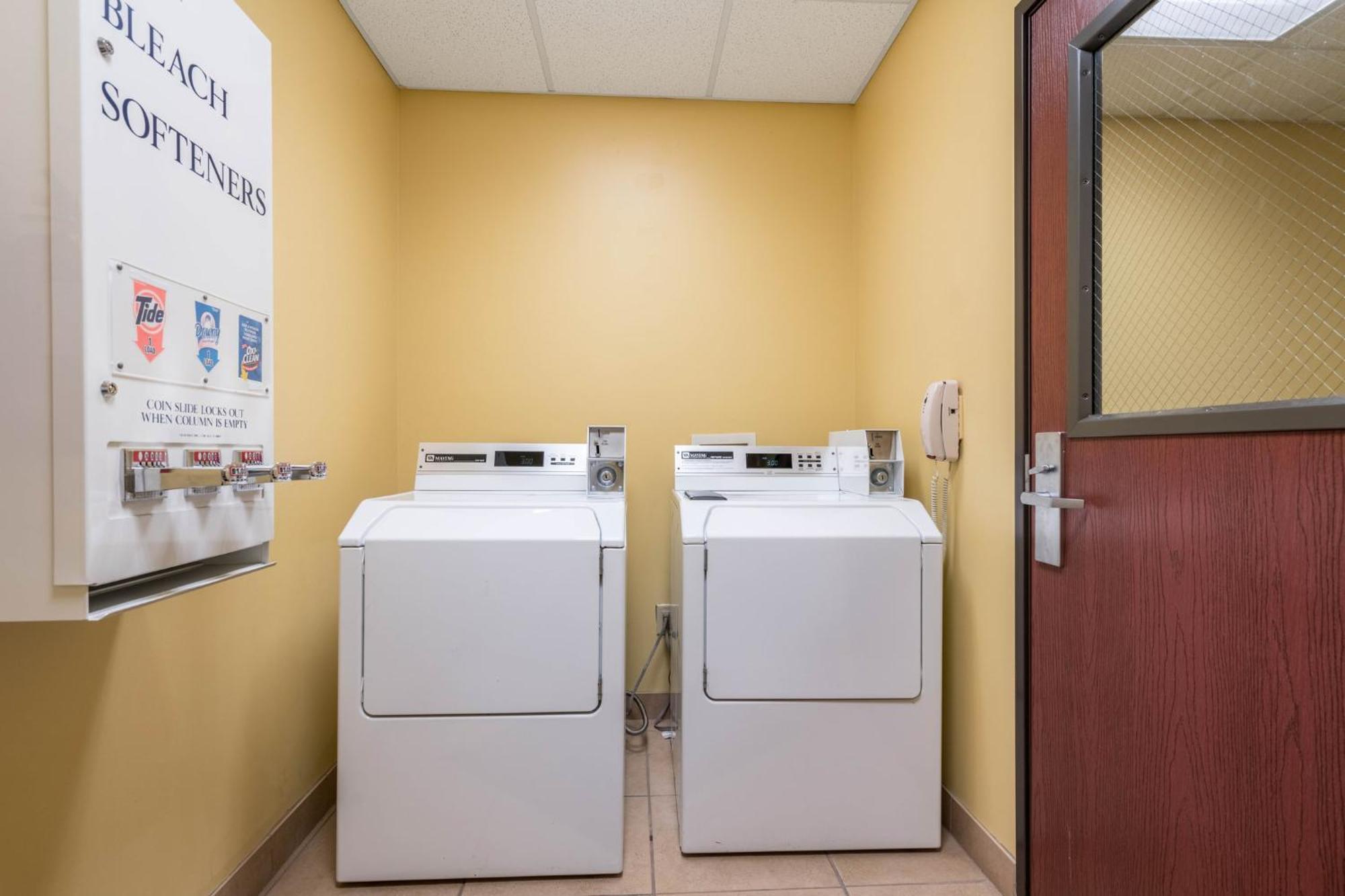 Holiday Inn Express & Suites Roanoke Rapids By Ihg Exteriör bild