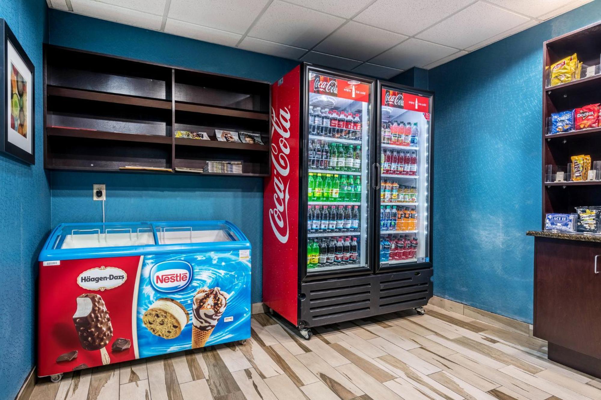 Holiday Inn Express & Suites Roanoke Rapids By Ihg Exteriör bild