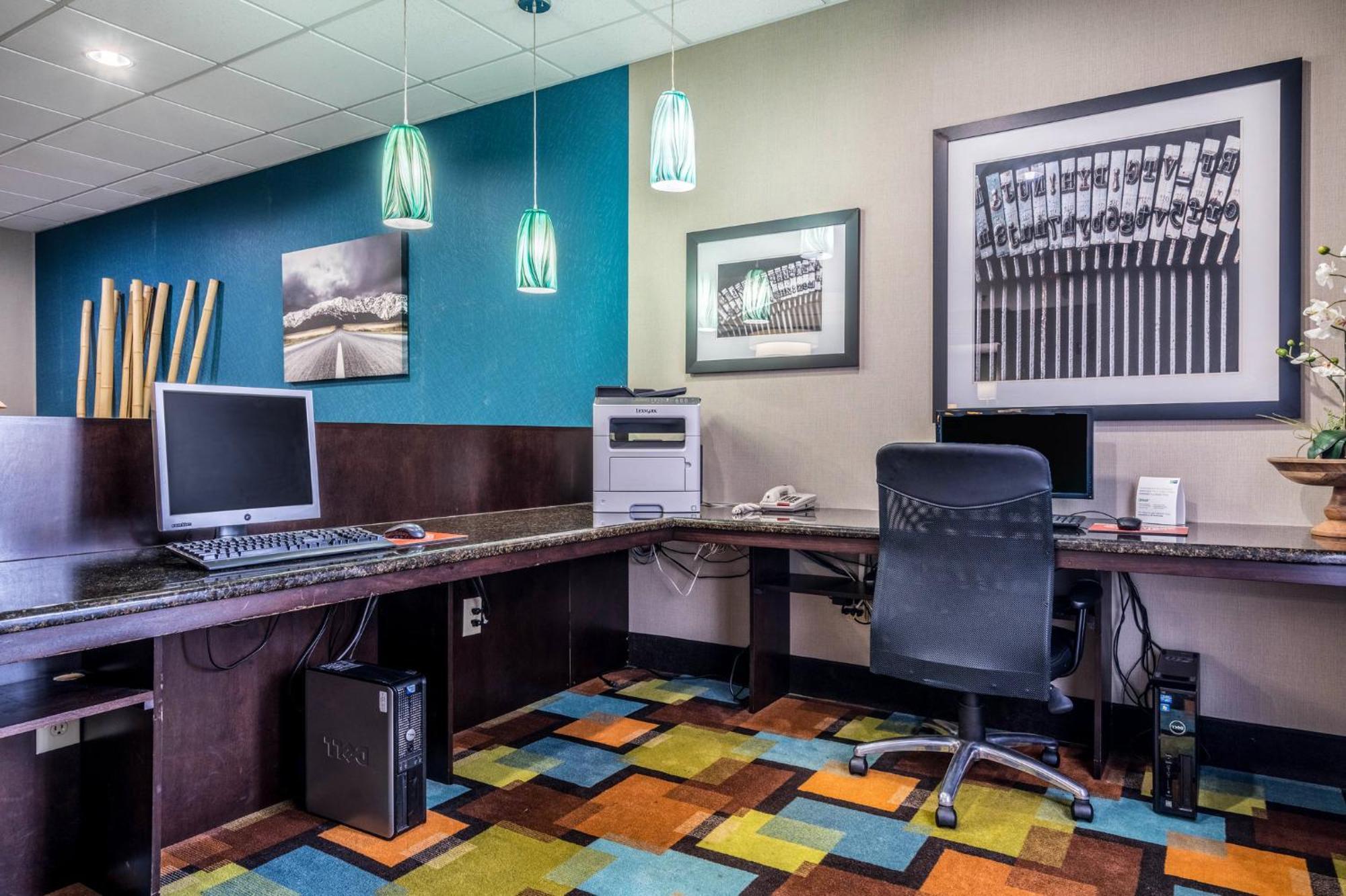 Holiday Inn Express & Suites Roanoke Rapids By Ihg Exteriör bild