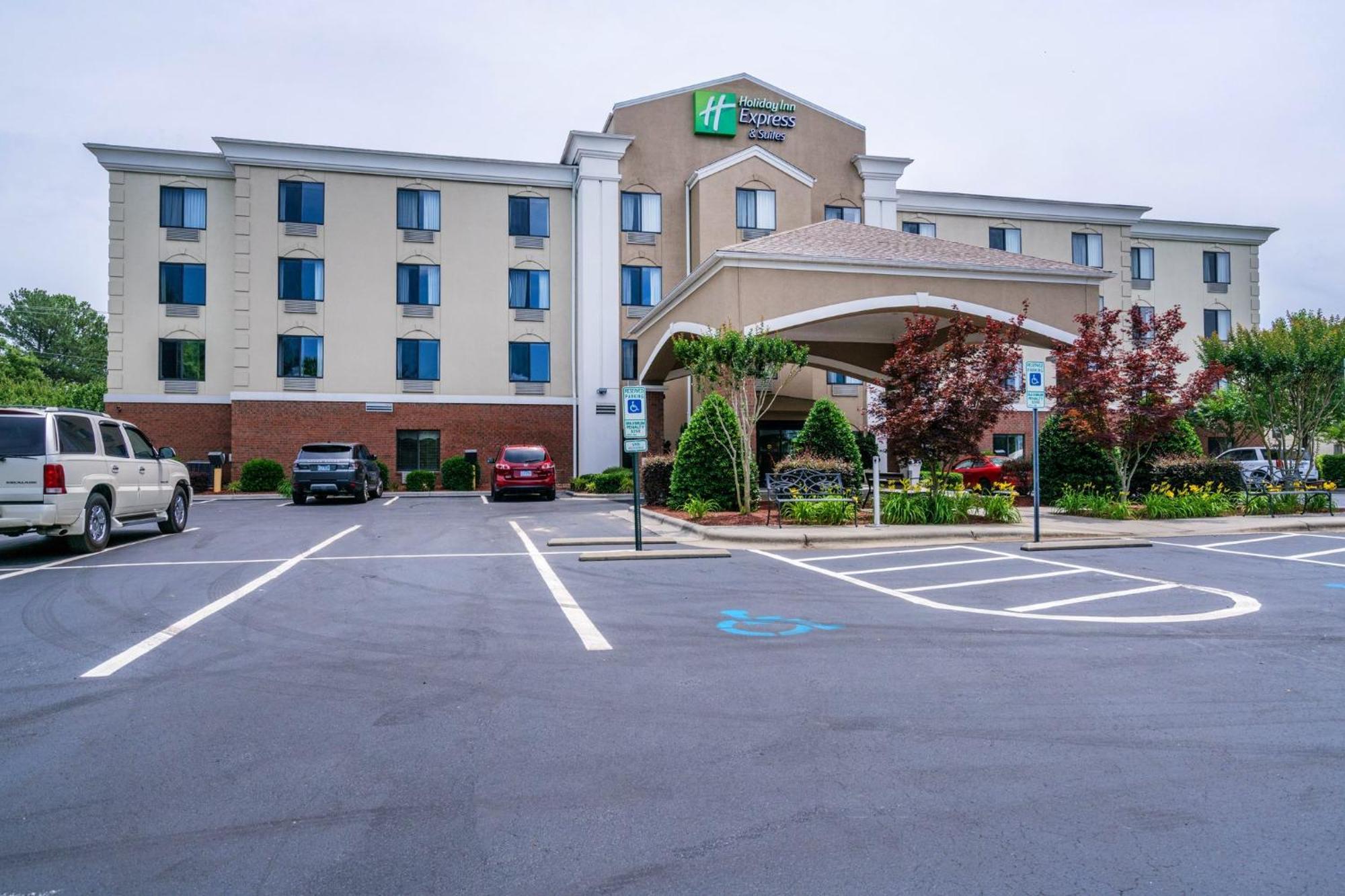 Holiday Inn Express & Suites Roanoke Rapids By Ihg Exteriör bild