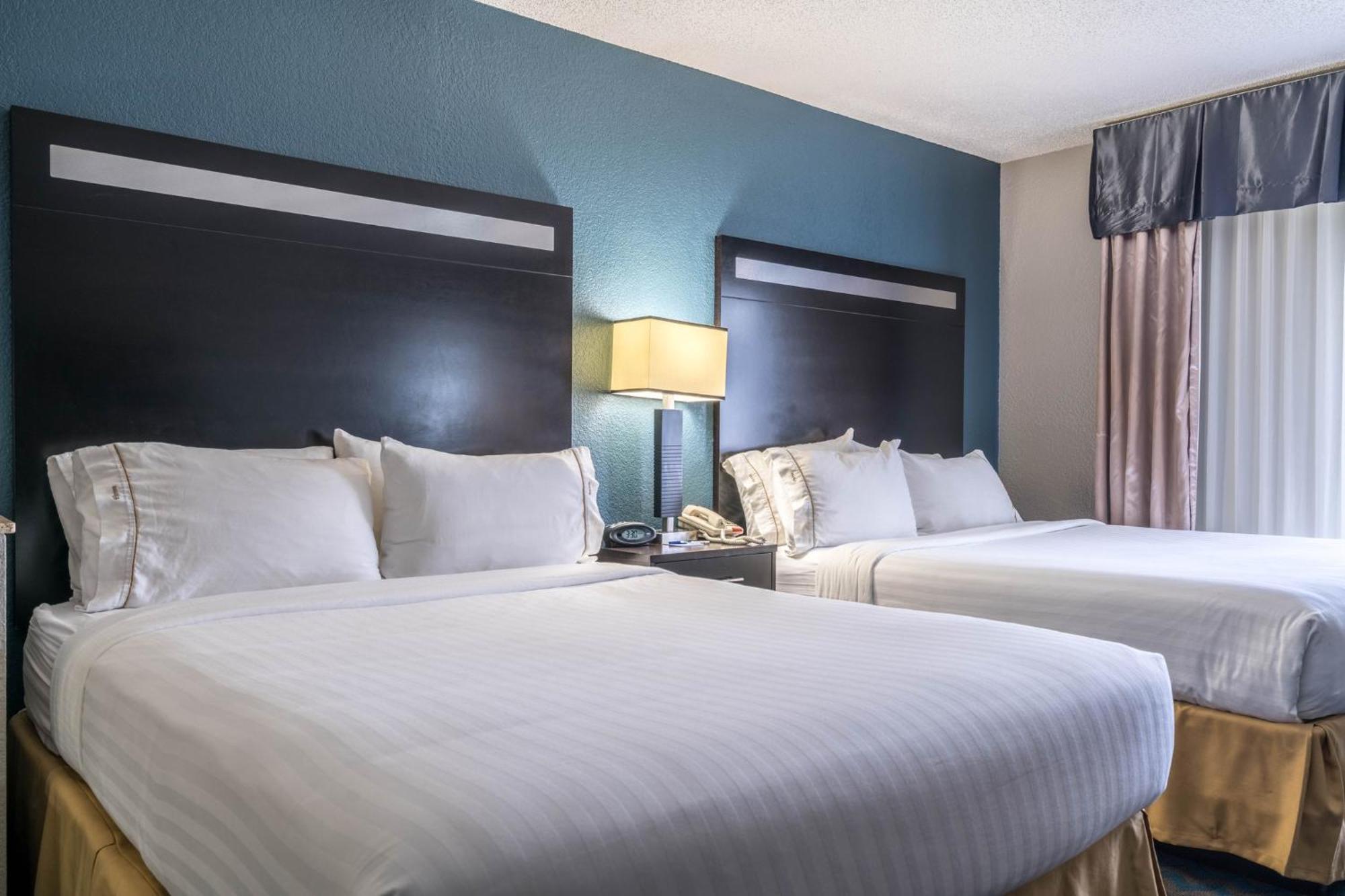 Holiday Inn Express & Suites Roanoke Rapids By Ihg Exteriör bild