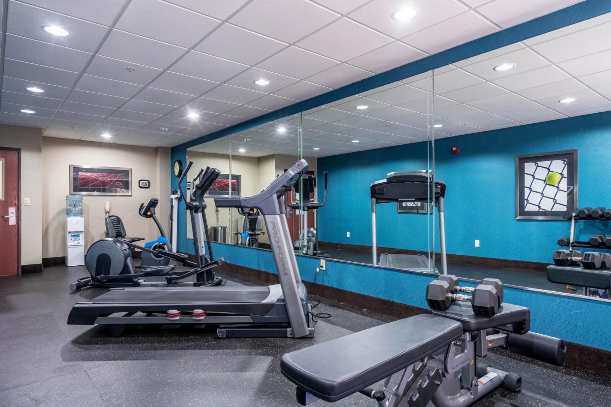Holiday Inn Express & Suites Roanoke Rapids By Ihg Exteriör bild