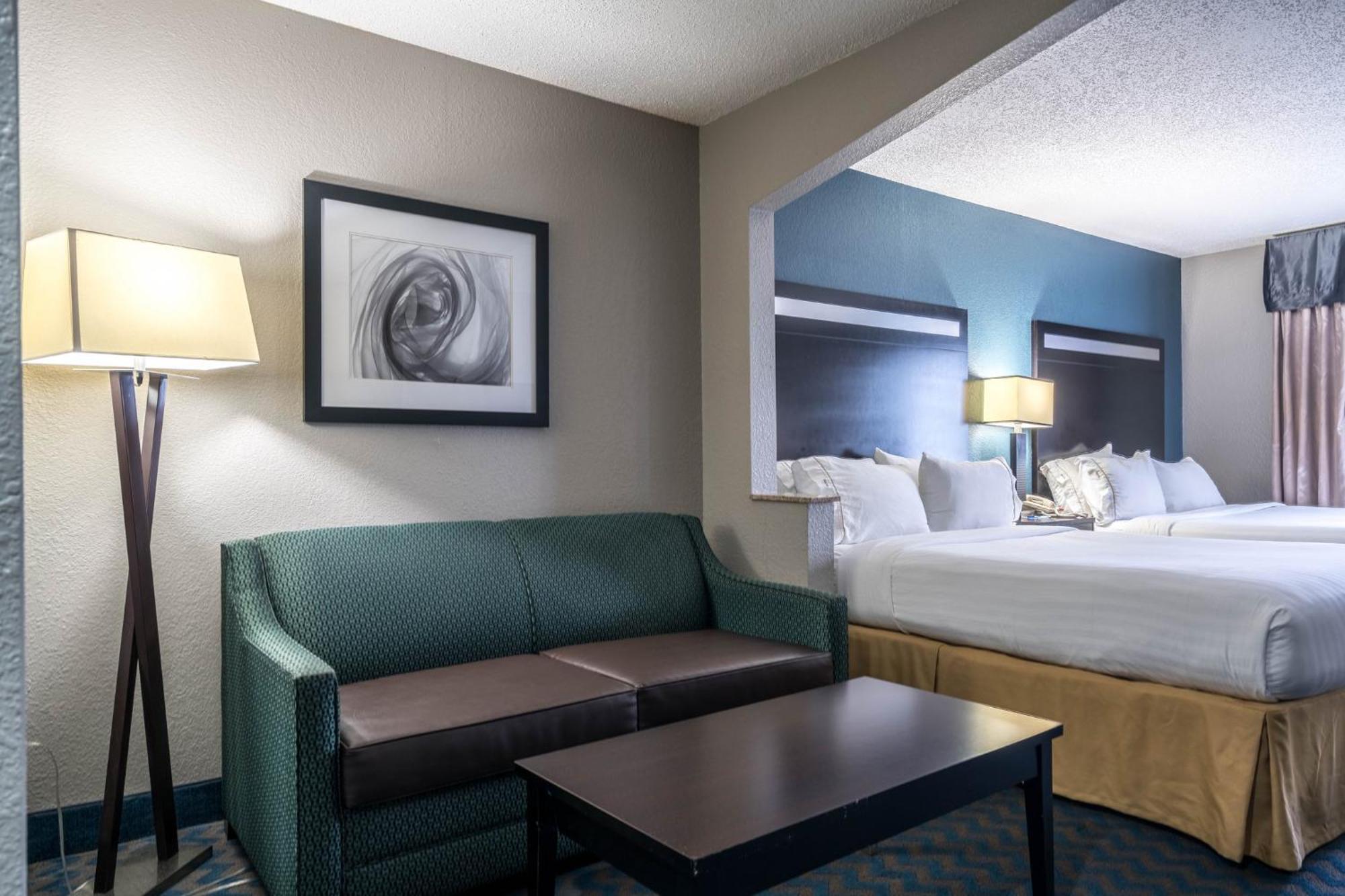 Holiday Inn Express & Suites Roanoke Rapids By Ihg Exteriör bild
