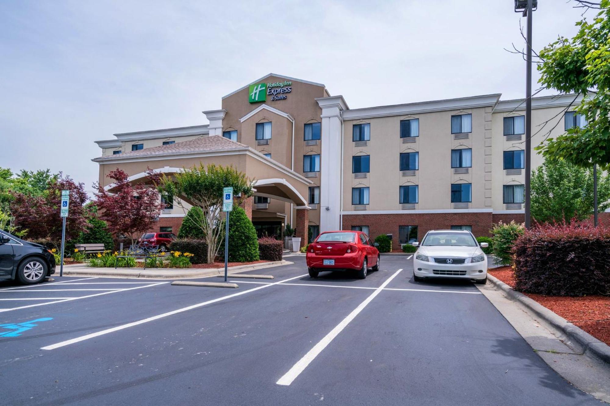 Holiday Inn Express & Suites Roanoke Rapids By Ihg Exteriör bild