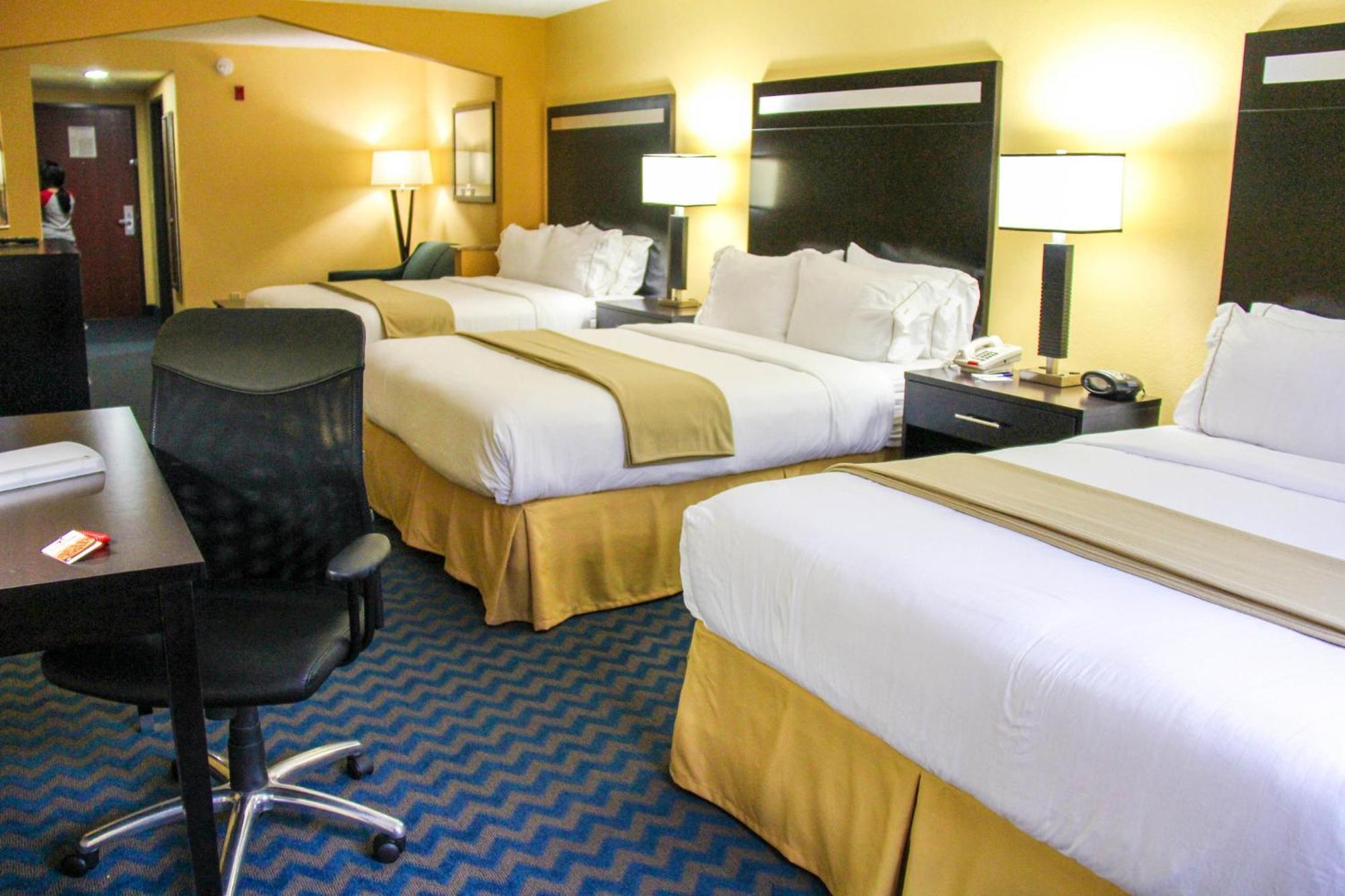 Holiday Inn Express & Suites Roanoke Rapids By Ihg Exteriör bild